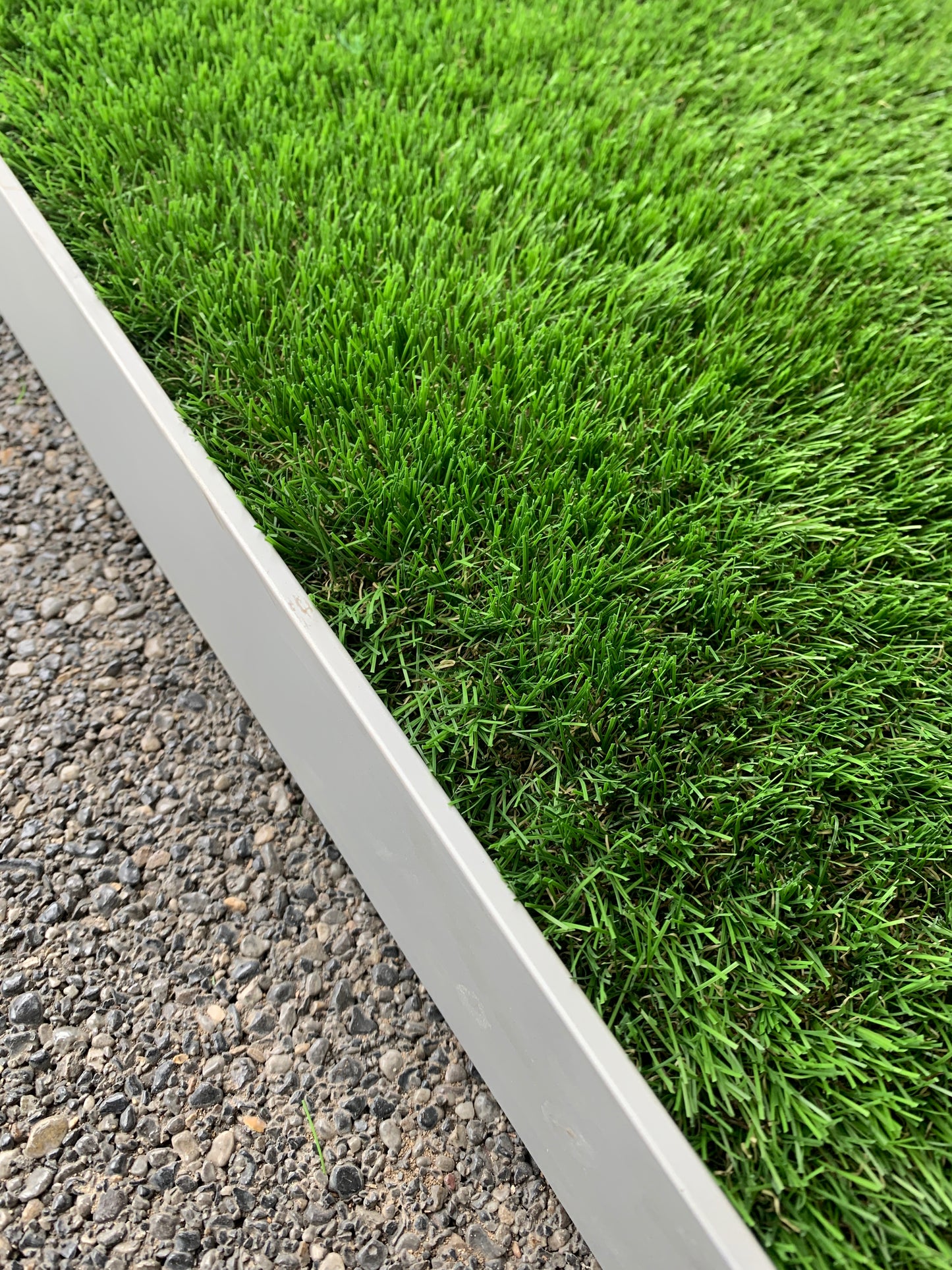 100mm - Pro Edging (2.2m) - Straight Aluminium (5)